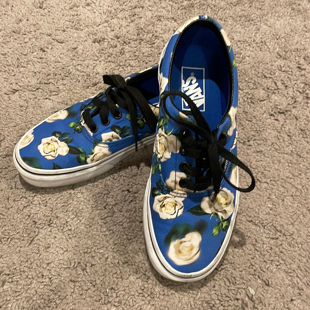 Vans Era floral size W7